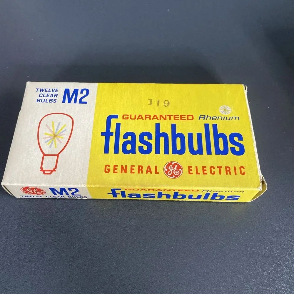 Vintage Photography Flash Bulbs Flash Cubes Lot GE M2 GE #5 Focal Collectibles